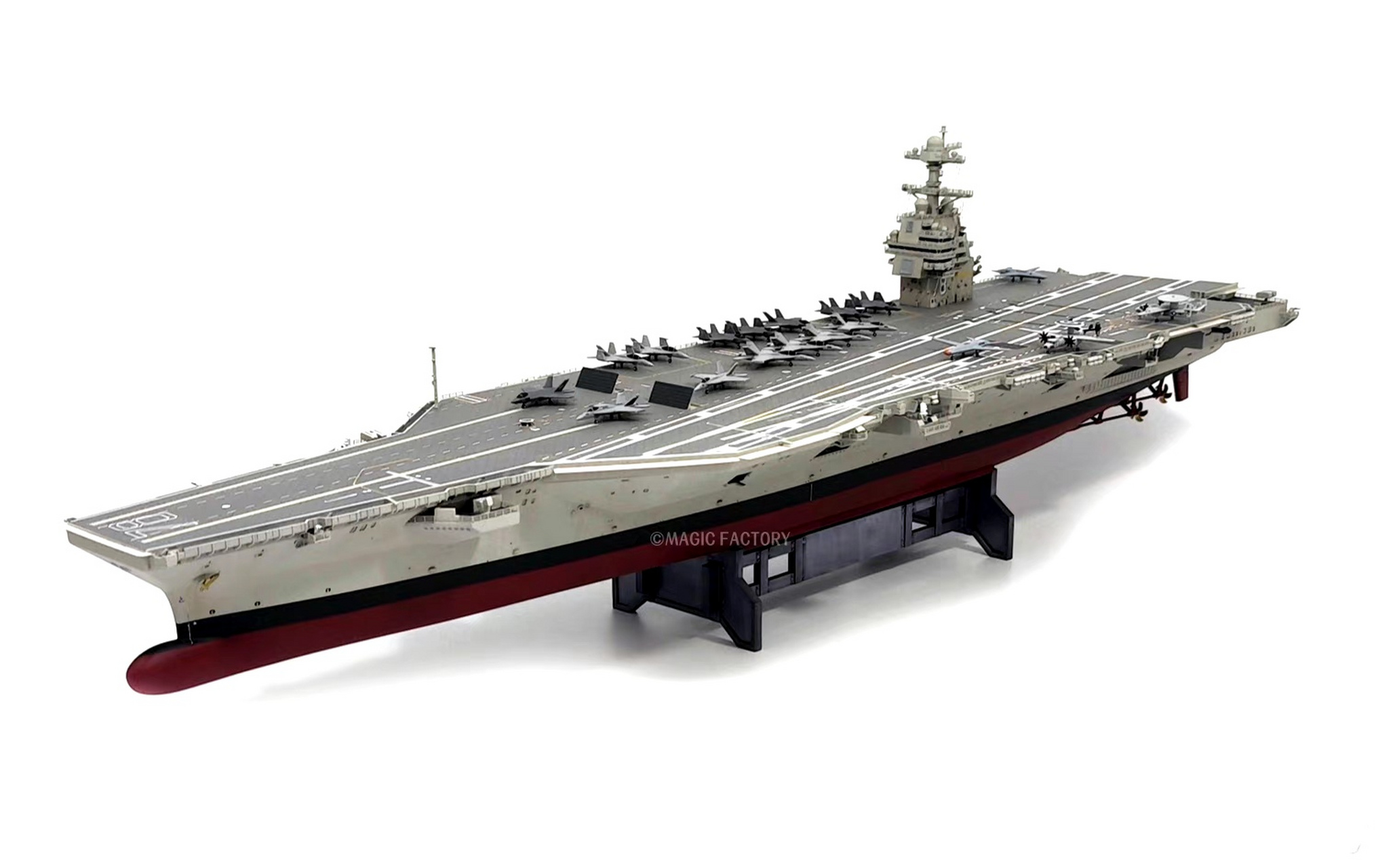 军模欣赏:魔力工厂 1/700 杰拉尔德·r·福特号核动力航空母舰,该舰是