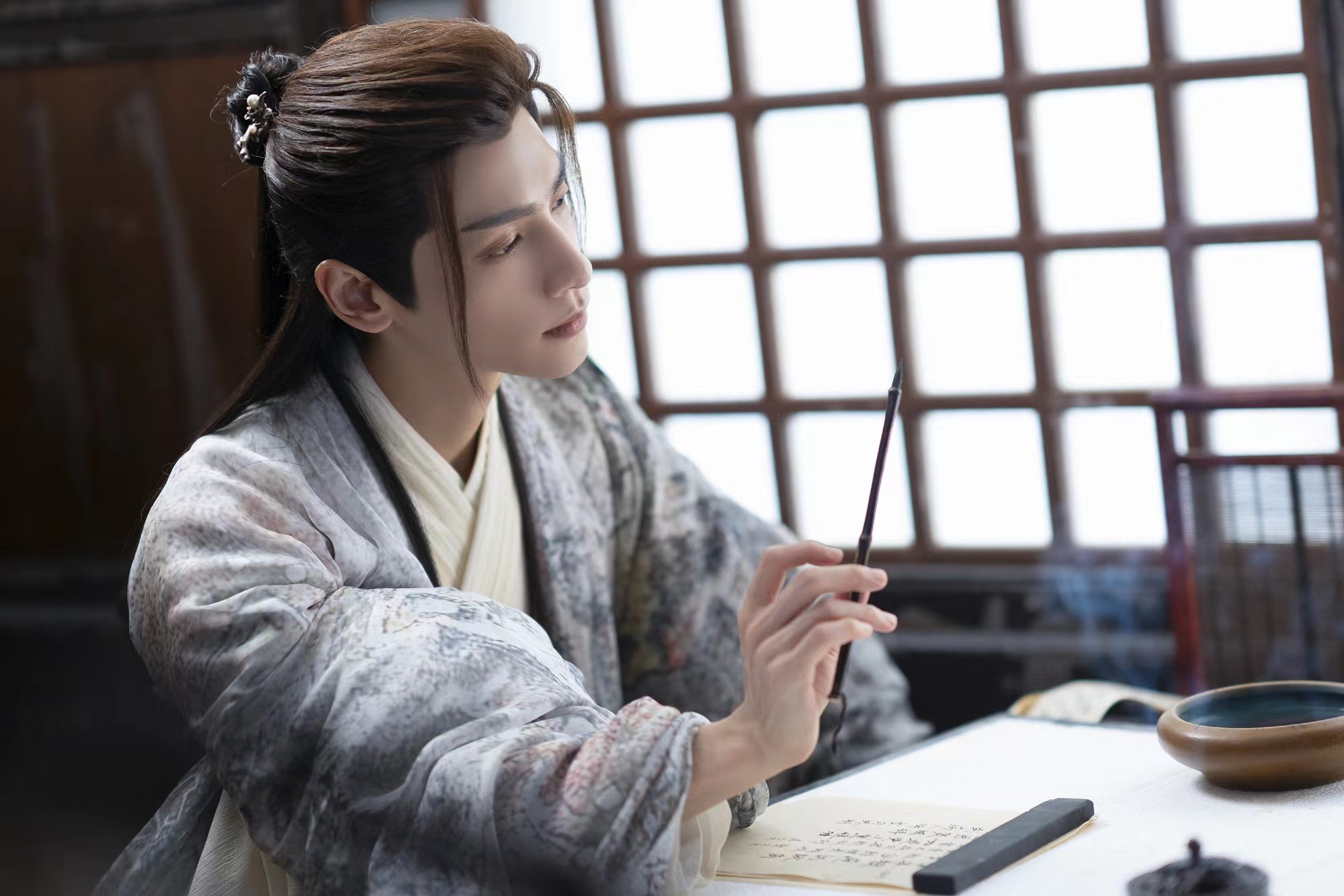 三月待播作品!任嘉伦打响第一枪,两大85花对打,王一博作品上星