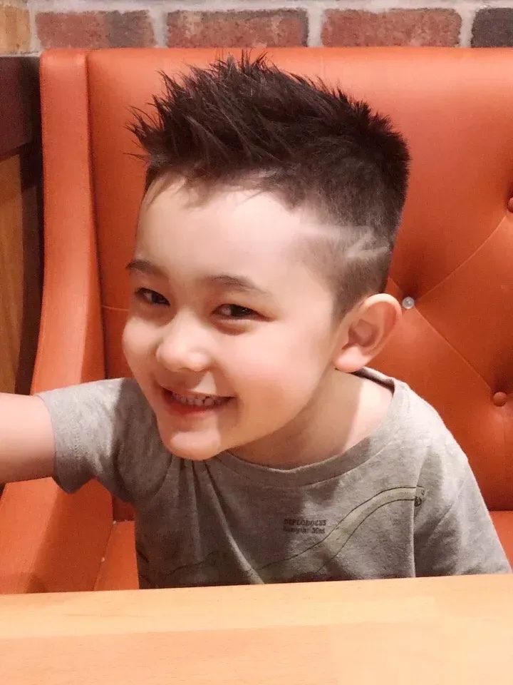 今年40岁,2个可爱的女儿逐渐长大