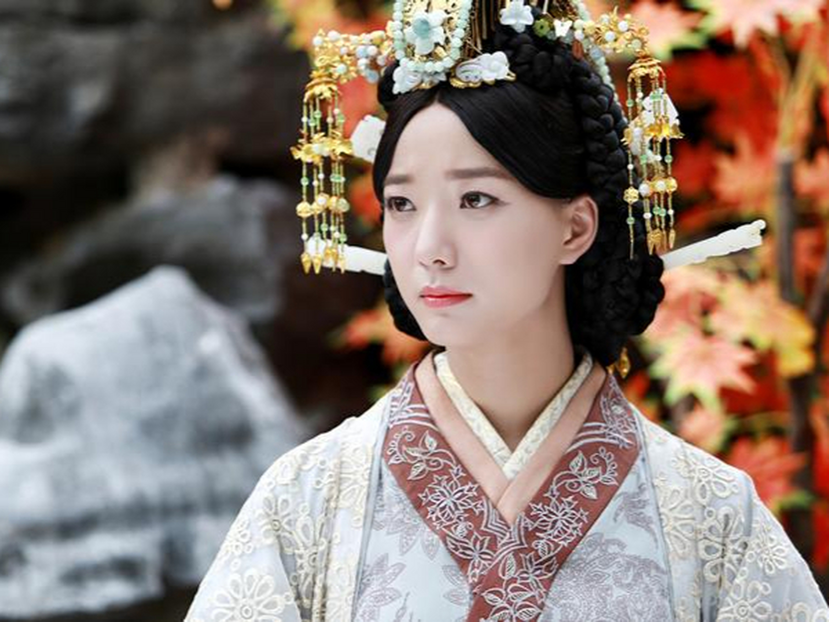 长大后的卫子夫也在平阳公主府做了婢女,但她极有歌舞天赋,成了平阳