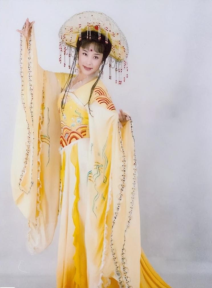 回顾袁派花旦陶琪阴差阳错成为单位台柱子今生愧对丈夫和儿子