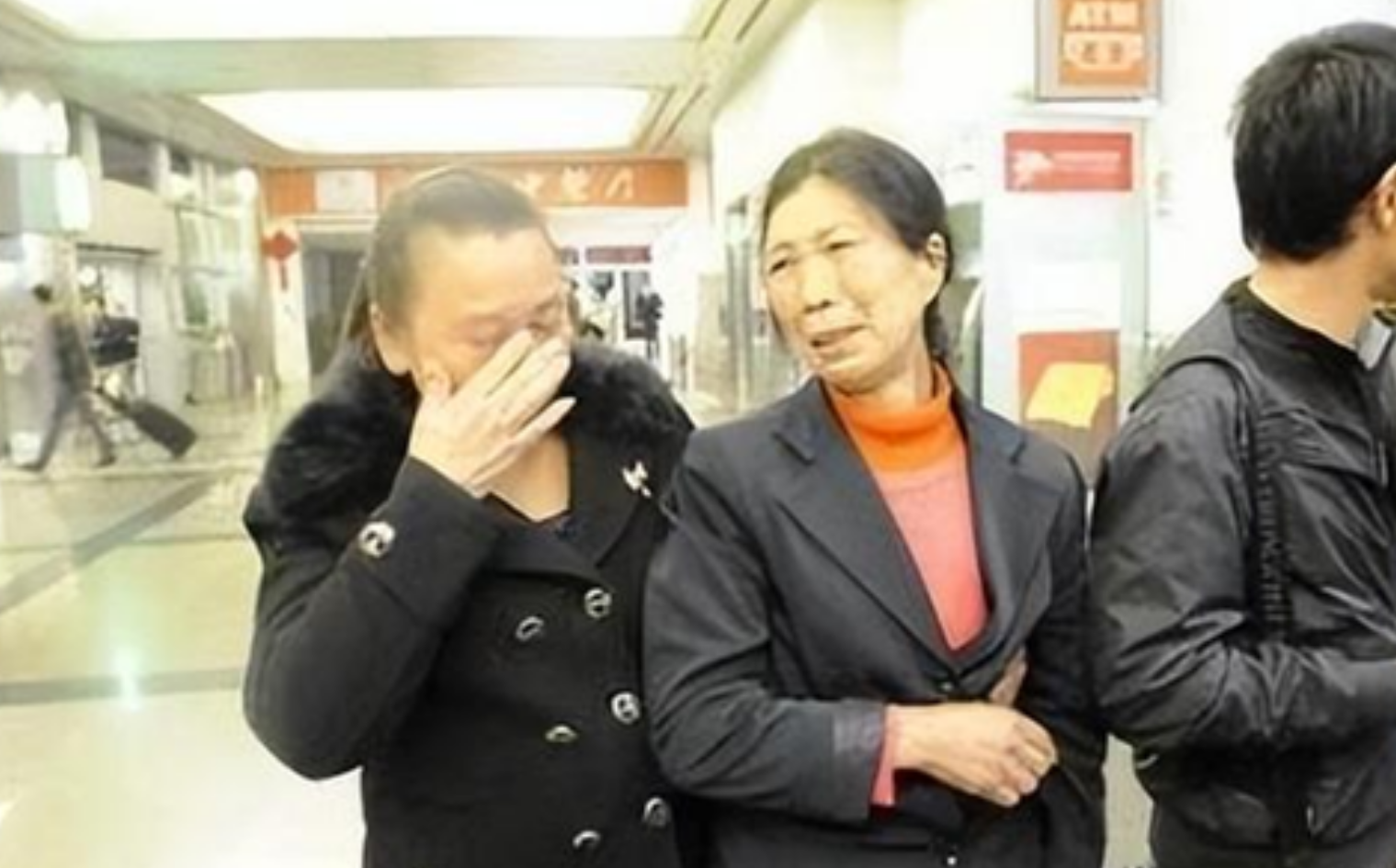 事故发生后,警方根据赵延远夫妇的dna在户籍档案中找到了他们的家人