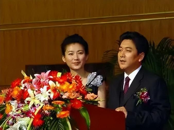 回顾水均益的女儿水亦诗为父母离异伤心如今把小继母当闺蜜