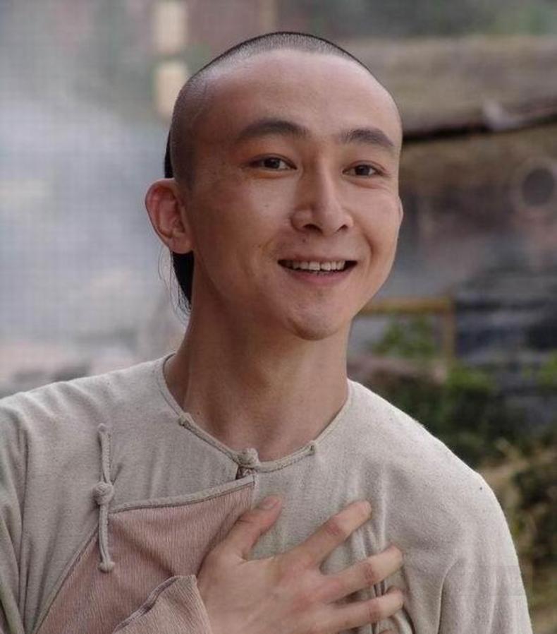 《江河日上》:"娘里娘气"却要演组织一把手,是谁给你的勇气?