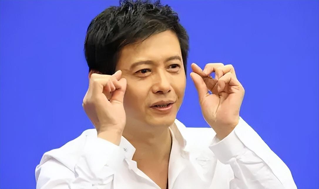 前央视主持人程前