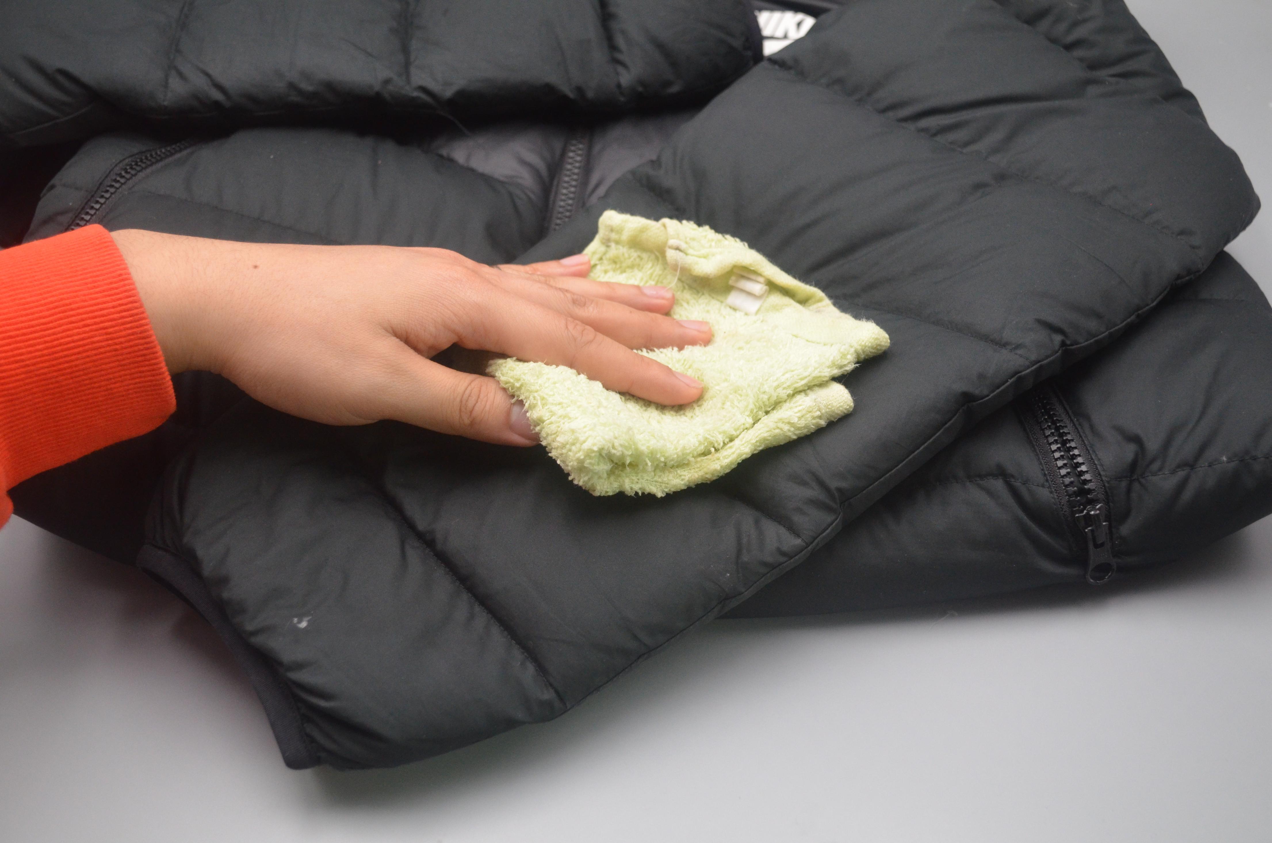 冬季服装清洗指南,关于羽绒服,毛呢大衣和羊绒衫的正确洗护方法