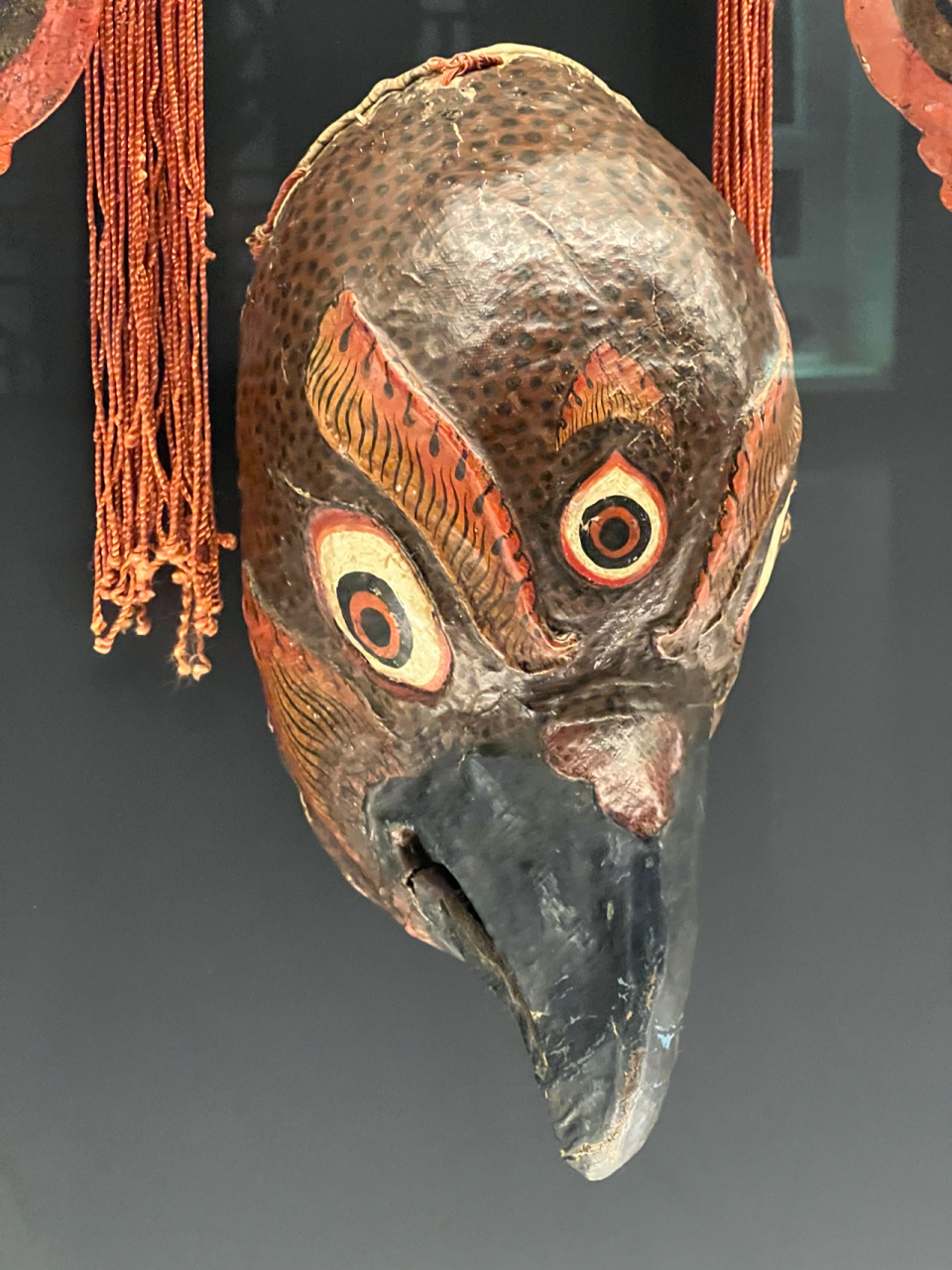 画中的神秘面具及其背后的故事  99当我们漫步在艺术的长廊中,总会