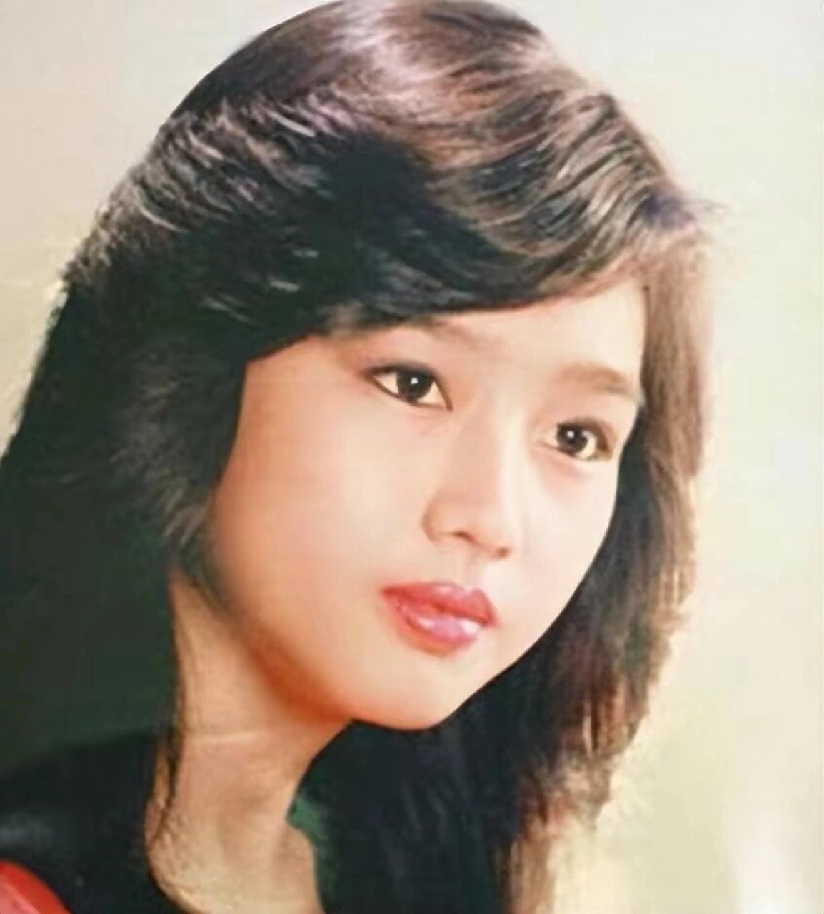 朱丽倩:豪门千金的爱情,事业与家庭传奇  90 在娱乐圈那片璀璨的