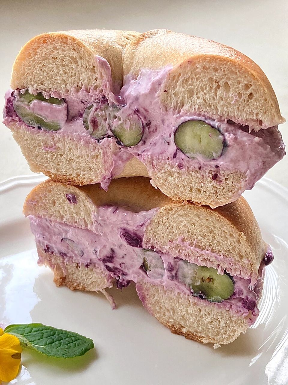 时隔多日,那个让我吃一次就上瘾的蓝莓酸奶贝果05又来啦!