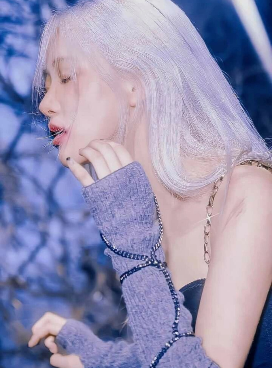 今日份rose朴彩英超清壁纸  98是不是已经被blackpink中的甜美女神