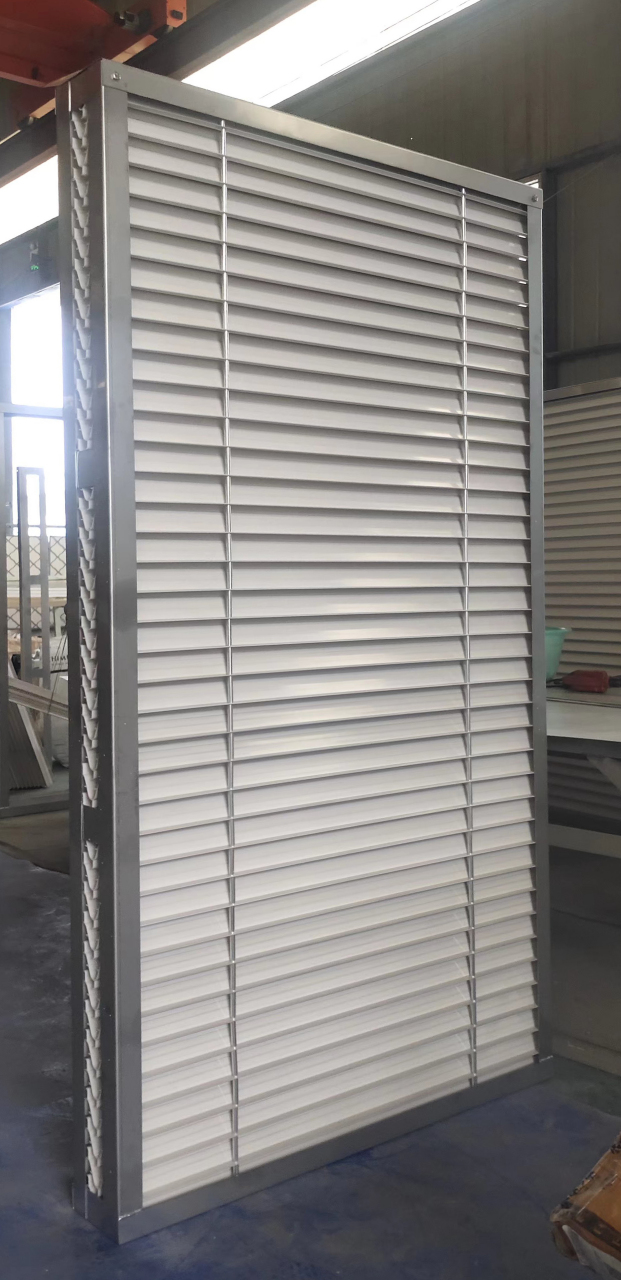 挡水板是中央空调末端装置的一个重要部件.