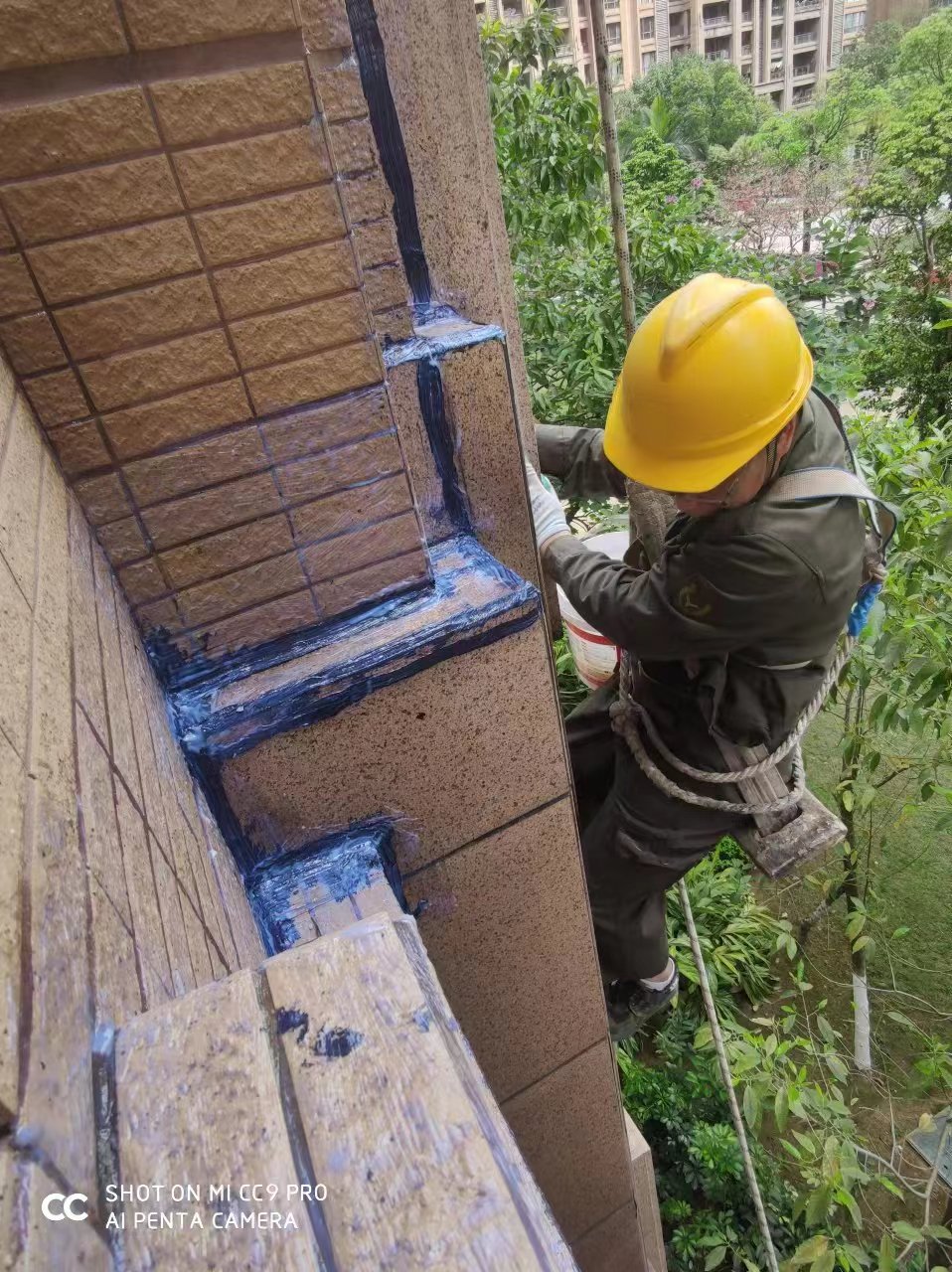 家里漏水了,如何找珠海专业防水补漏施工(珠海三达防水公司)