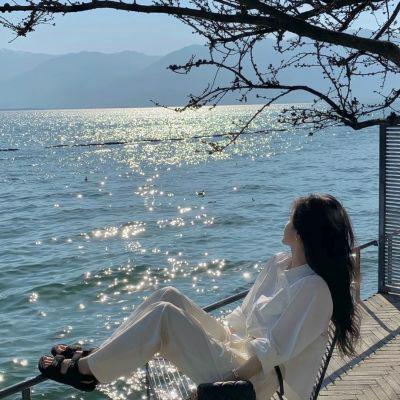 秋水共长天一色,浓情在落叶纷飞时