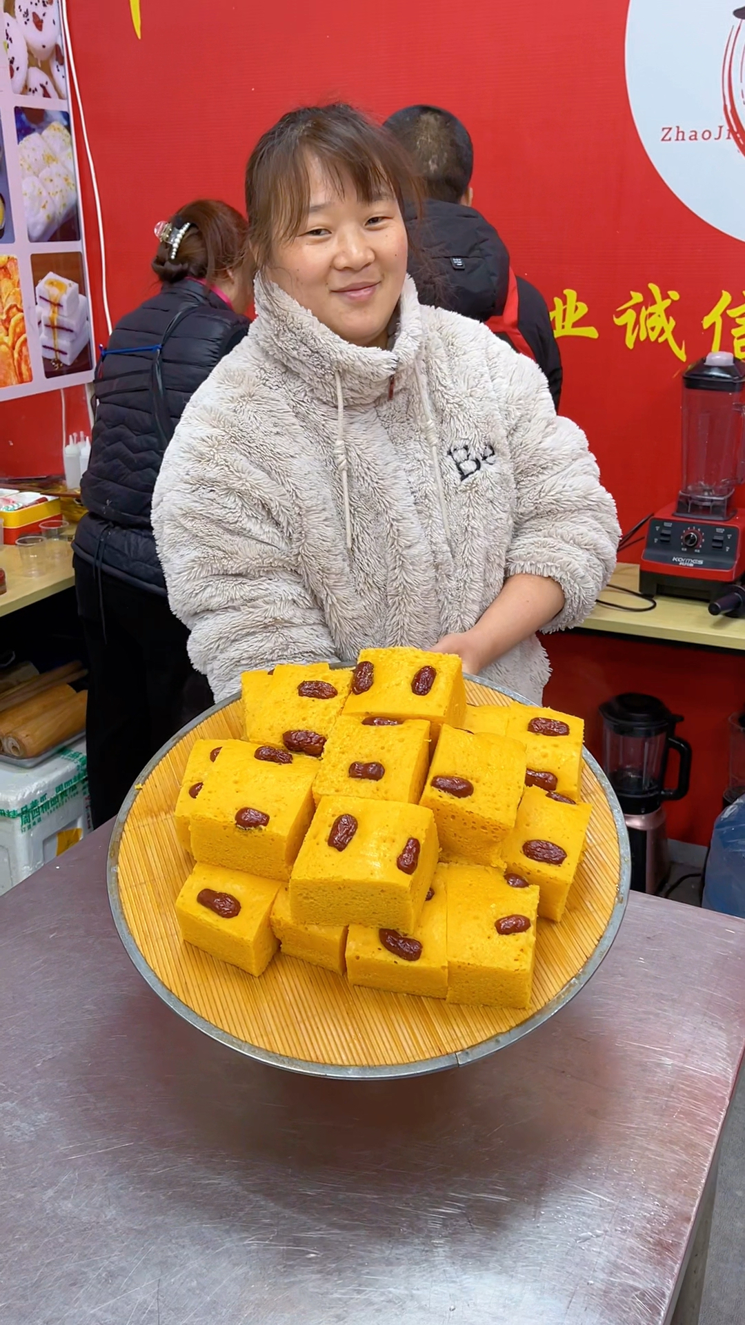 只需面粉加南瓜就能做出好吃的南瓜发糕,你可以供酒店供超市都可以