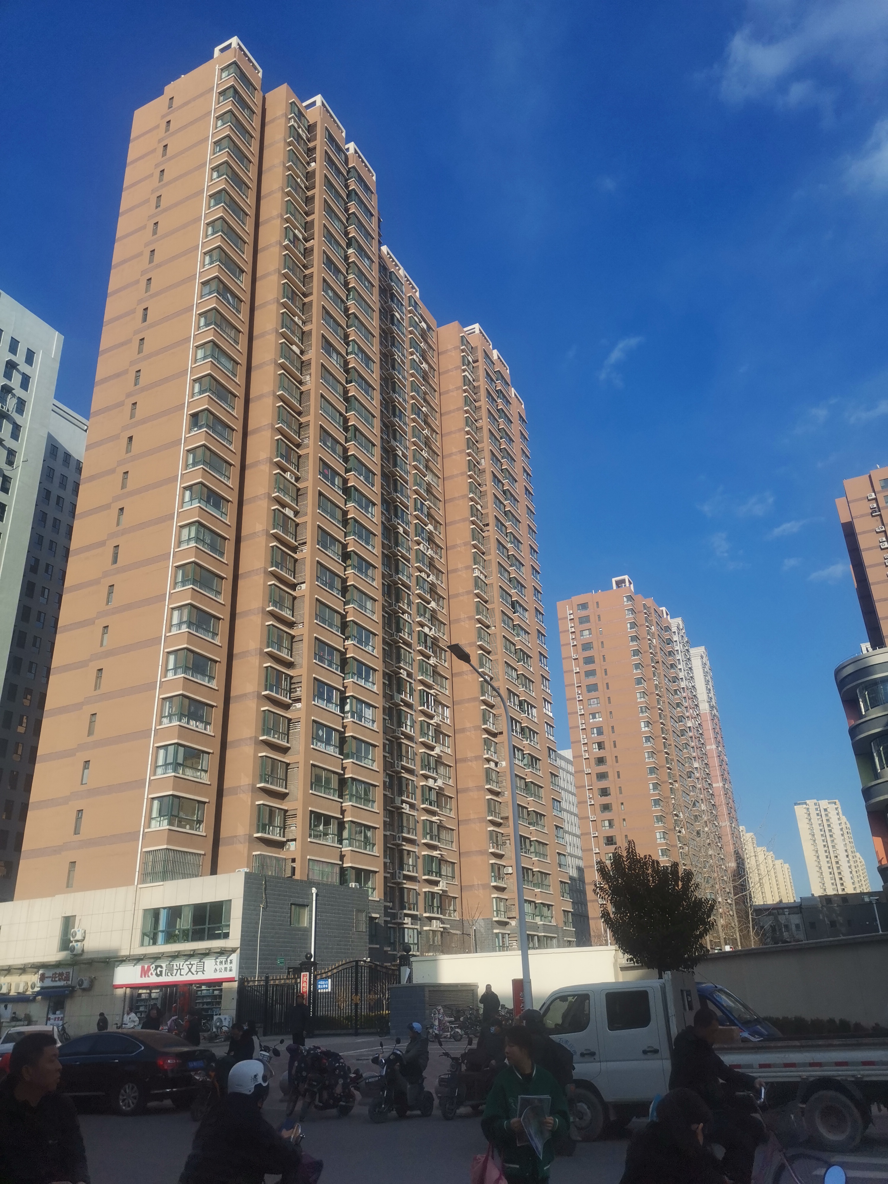 老师如果发消息给家长,必须立刻马上见到回复,否则