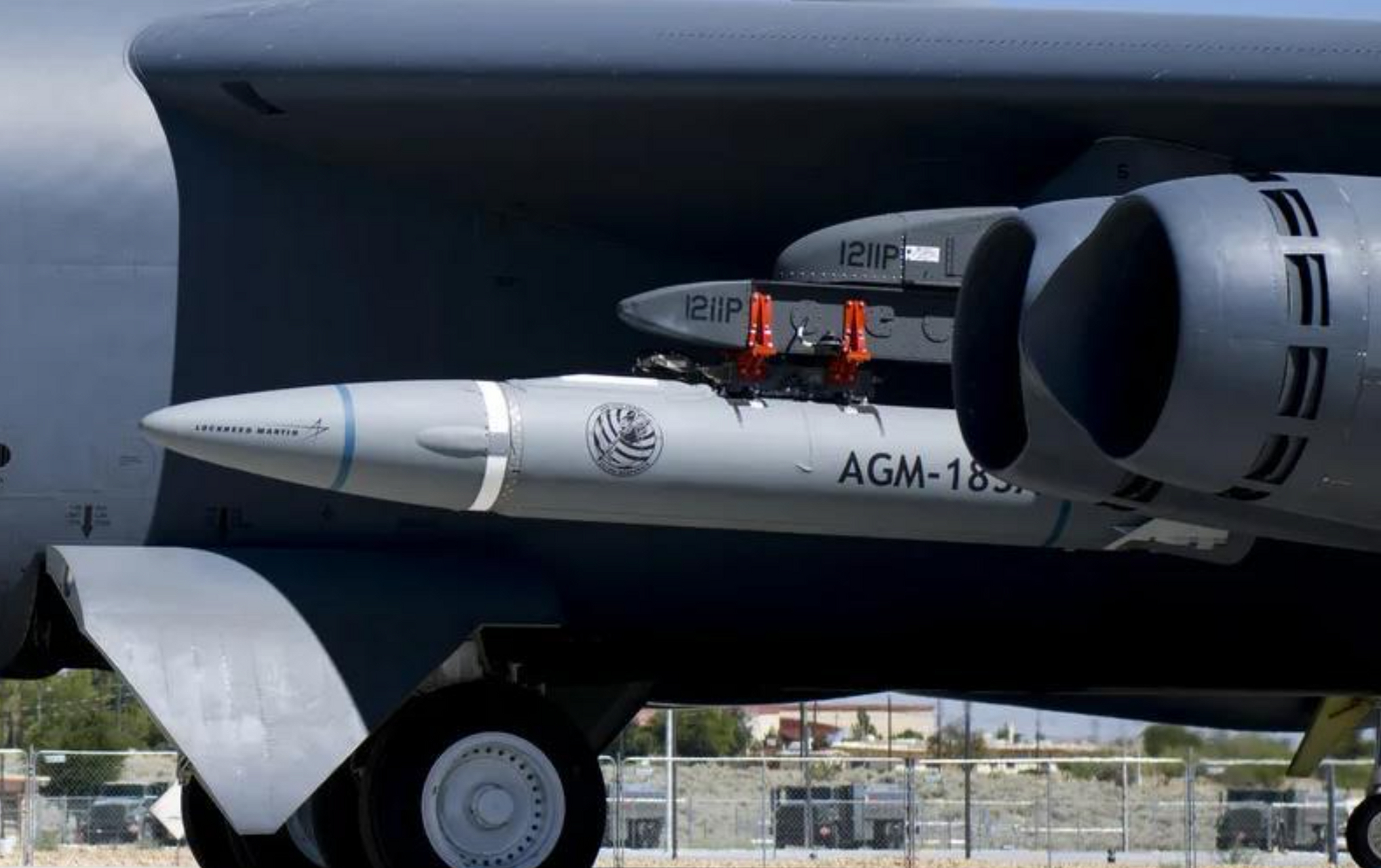 美军的agm-183a高超音速导弹,也被称为空射快速反应武器(arrw),是一款