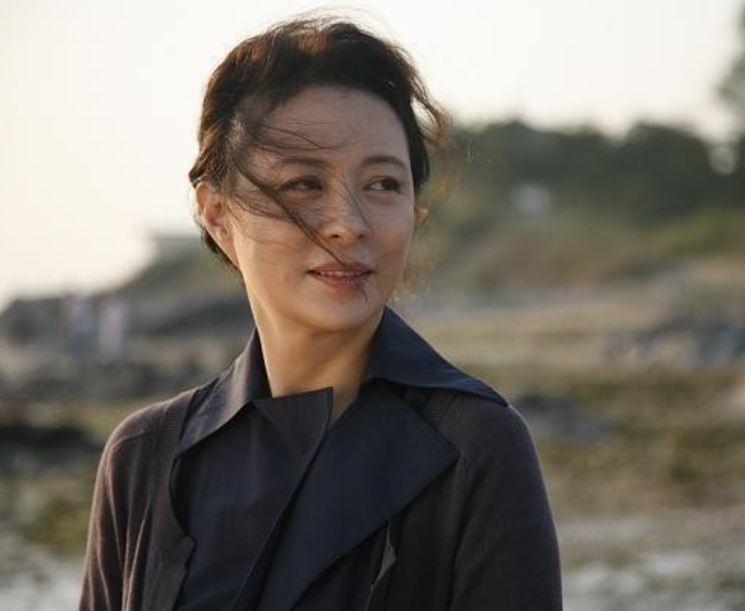 回顾演员刘佳18岁一炮而红巅峰期淡出演艺圈原因让人泪目