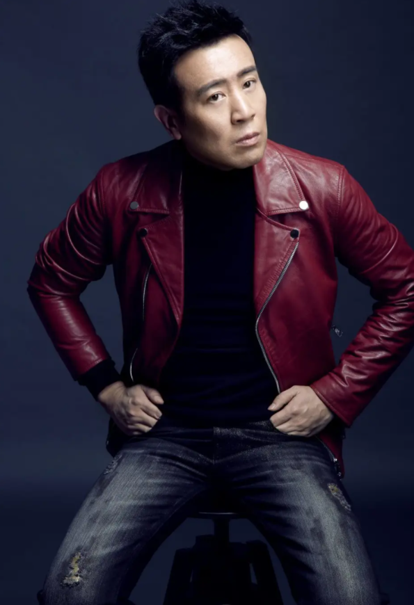 回顾演员于和伟:感激妻子在那段苦难日子里,相依相守10余年!