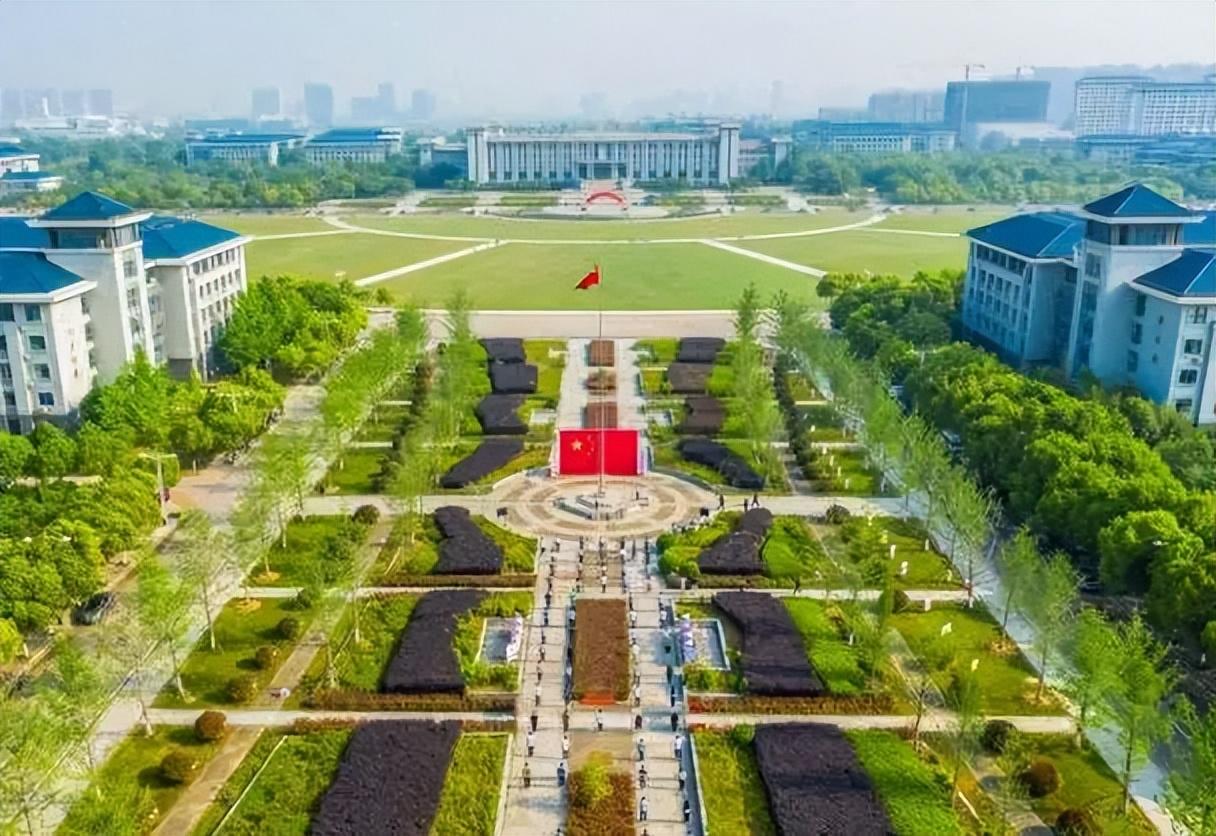 东南大学现任11位校领导简介