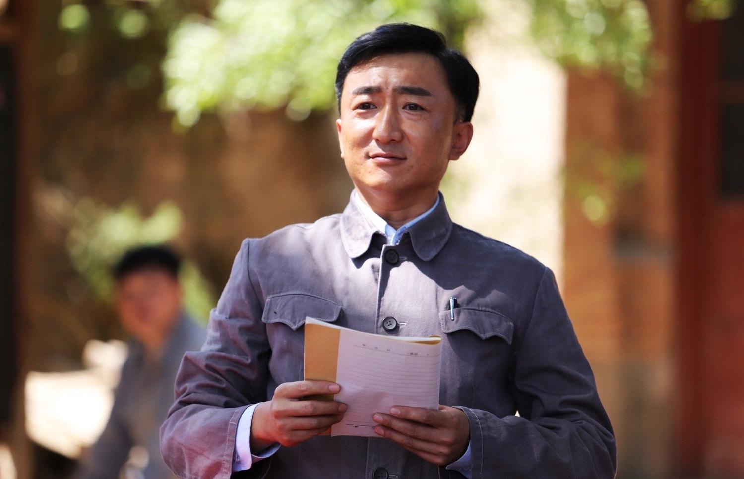 回顾刘伯勋妻子丁怡菲丈夫41岁去世带着一双儿女相依为命