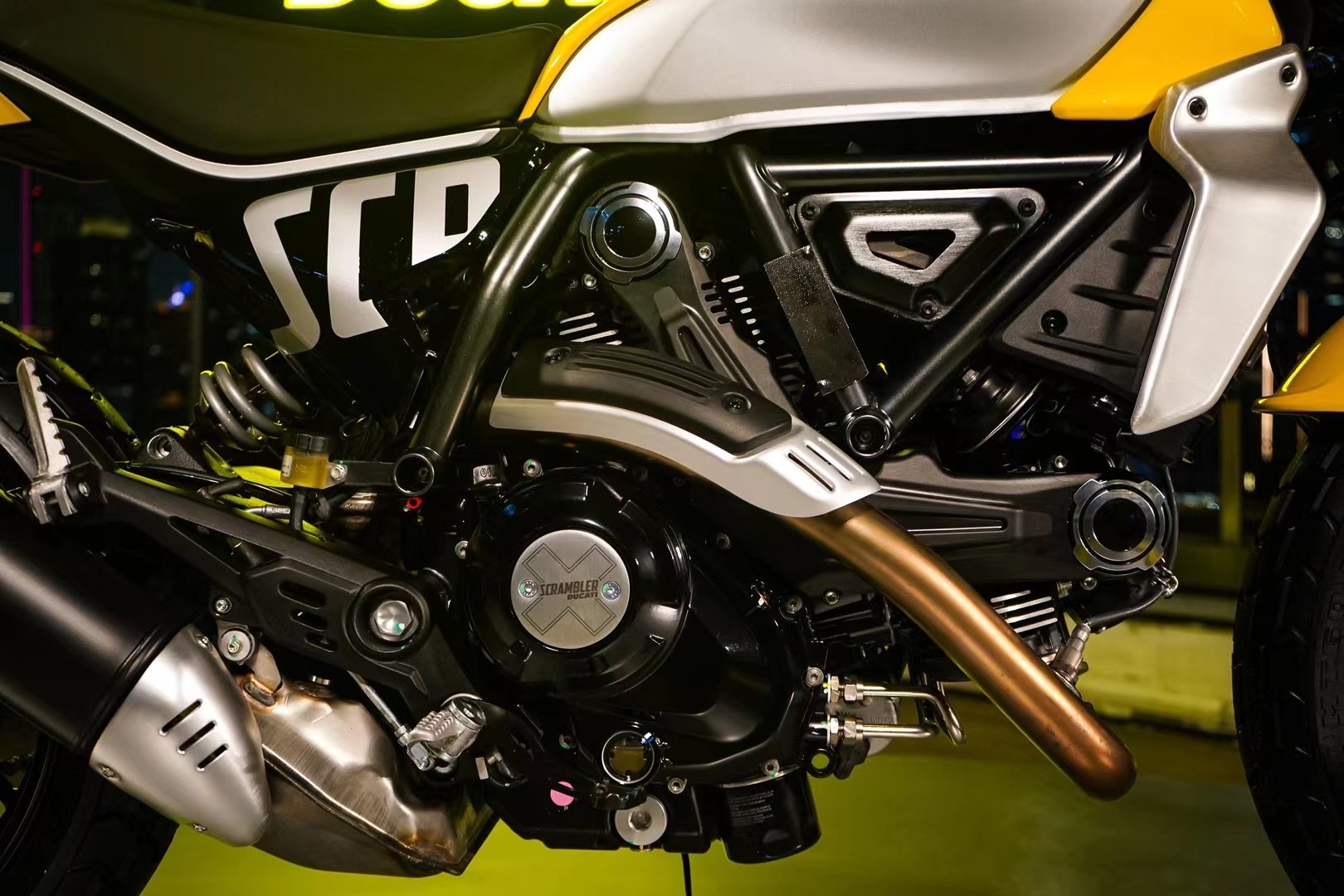 新车|杜卡迪二代自游scrambler上市,售价8.99万元起