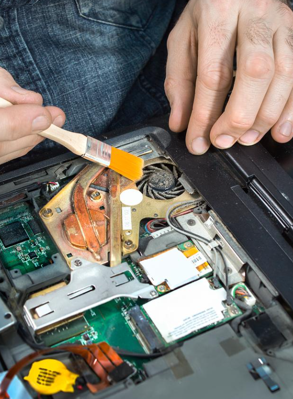 电脑主机很响，笔记本电脑为什么没有声音