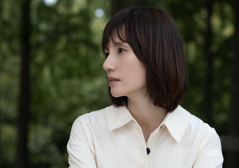 回顾不拍戏就消失47岁的袁泉已经走上了女演员的另一大道