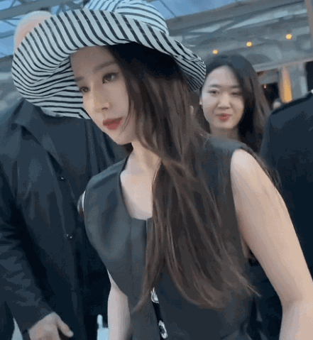 赘肉双下巴五五分未修图的刘亦菲让我看见了人间真实