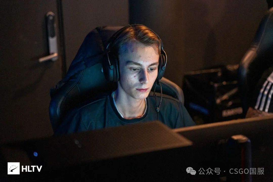 【s1mple与波斯湾橡皮艇首战便出局!与donk的对决再次推迟】