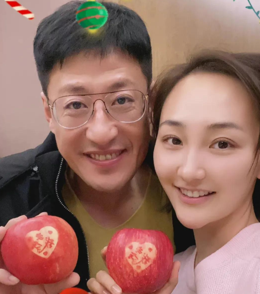 回顾演员辛月嫁大13岁于震7年生3娃被丈夫一家宠成宝