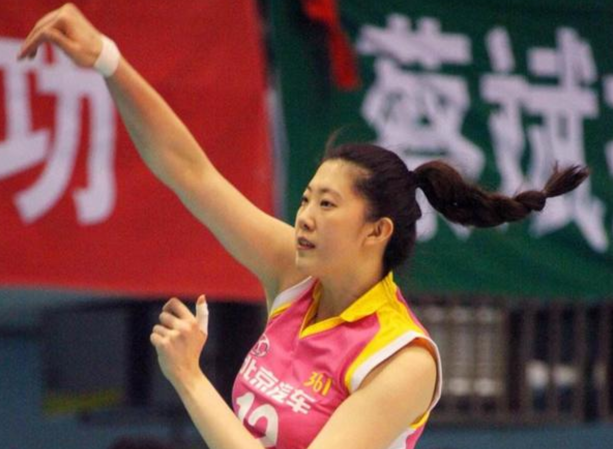 2005年,薛明随队友出征亚洲女排锦标赛,顺利拿下冠军.
