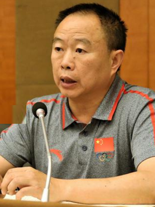 回顾《自古英雄出少年》演员,大丈夫定居国外,小媳妇