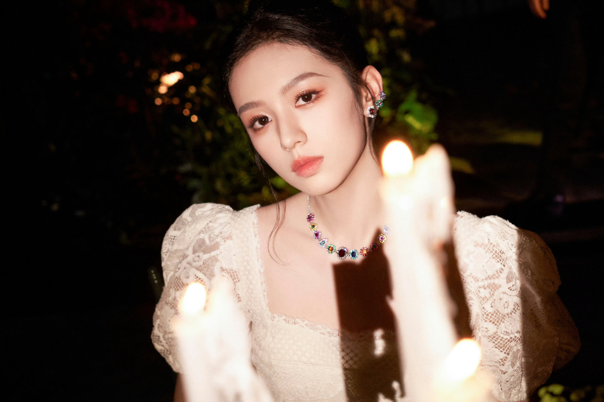 周也冷脸感小白花,好美好蛊,欣赏一下也子的美貌吧!