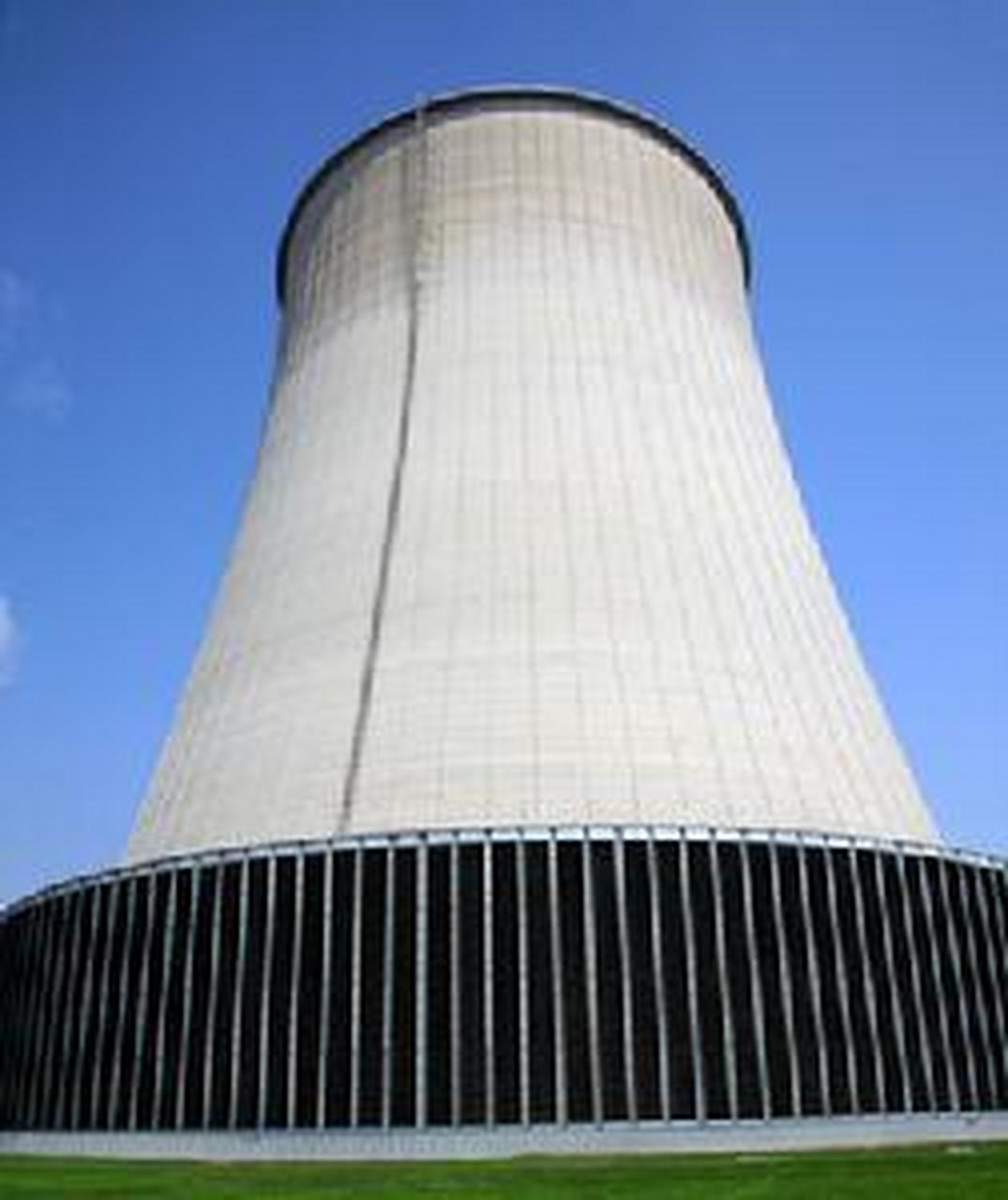 在电力工业中,空冷塔作为一种高效冷却技术,对于确保发电厂的安全运行