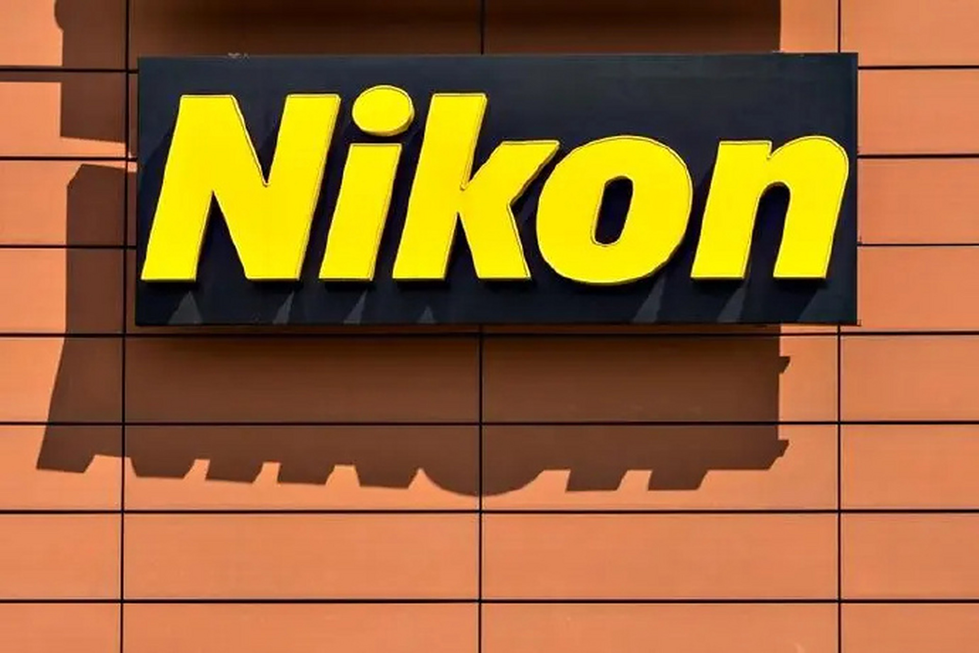 【尼康收购red,red将成为尼康全资子公司】 据it之家 3 月 7 日消息