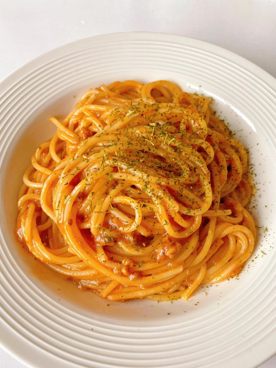 超级简单,懒人的福音~  ❗意式番茄肉酱意面 ♨沸水中放入意面煮8