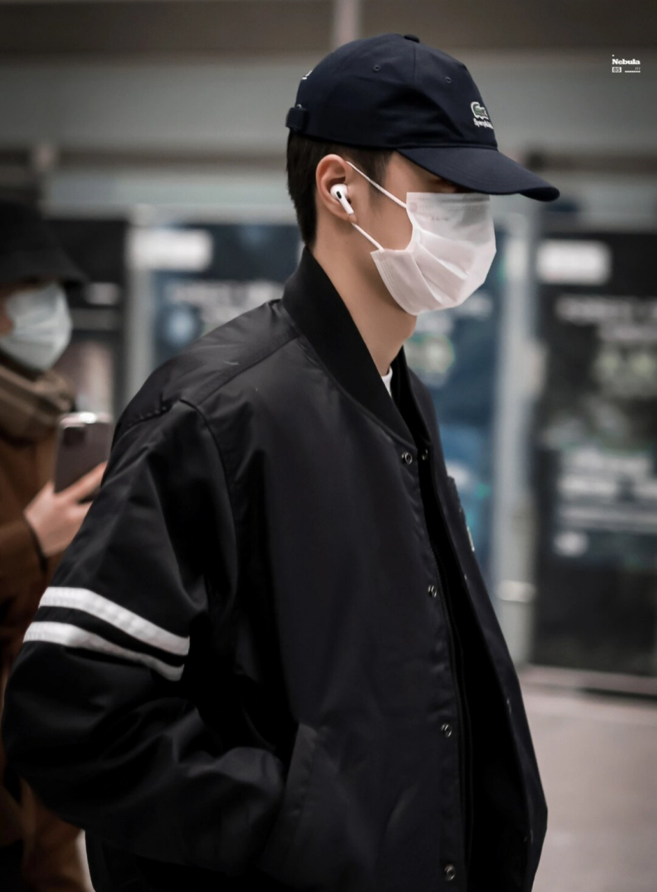 王一博|北京～巴黎机场私服同款穿搭  穿搭公式来咯!