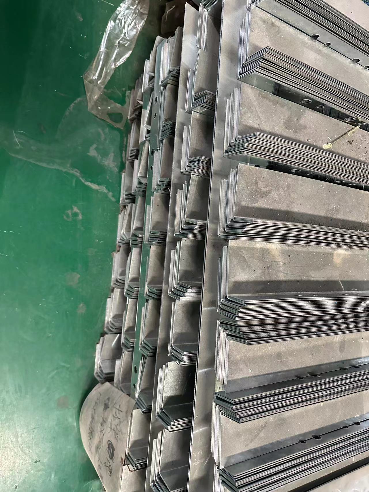 沈阳网格布厂家# 随着市场需求的增大,网格布产品的供需也是增加