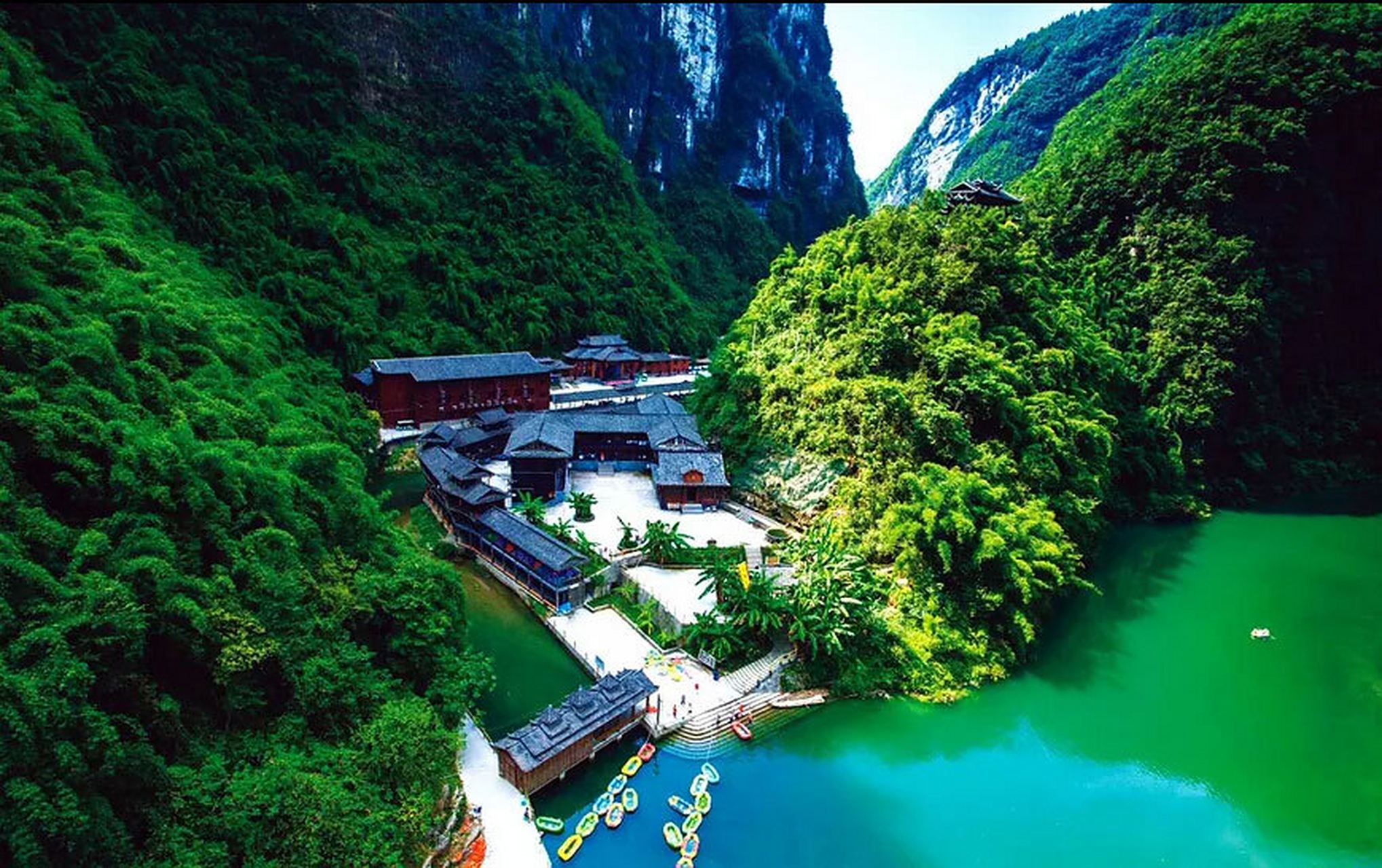 【重庆5a景区知多少:彭水阿依河】彭水阿依河位于重庆市彭水苗族土家