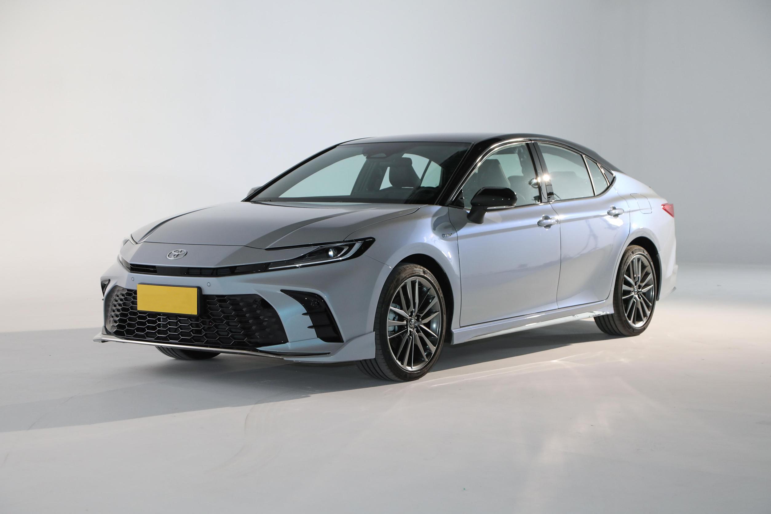 一公里3毛1,丰田凯美瑞全面升级,车长4915mm,提供两种动力