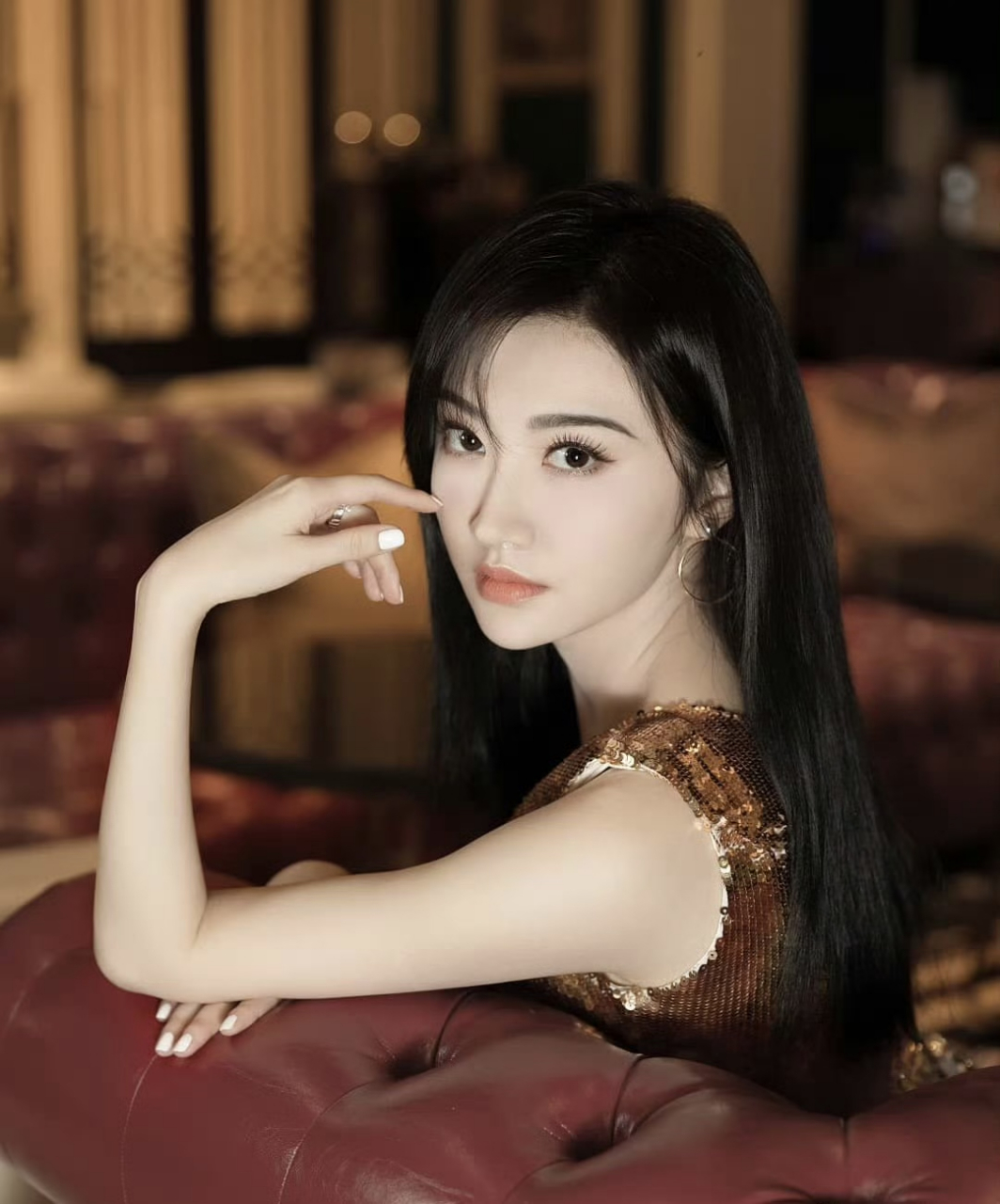 景甜人美气质好