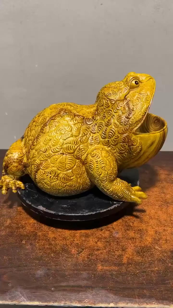 大嘴巴蛙宝宝寓意金蟾经常有钱