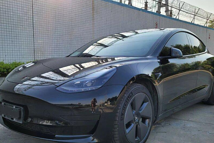 特斯拉全新roadster跑车.@科技宅柯柯的动态