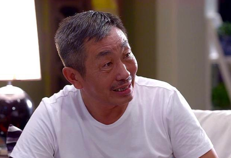 回顾杜源4岁认识爱妻结婚41年零绯闻如今女儿成了他的骄傲