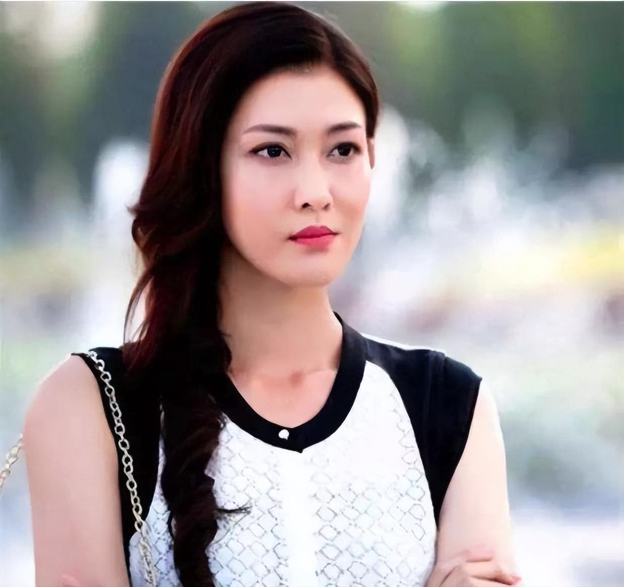 李彩桦&周励淇&陈敏之