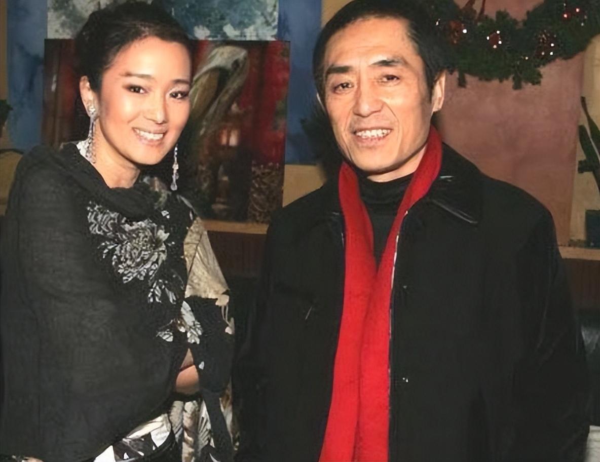 回顾张艺谋一代国师跌落神坛晚节不保文艺人设竟然是伪装