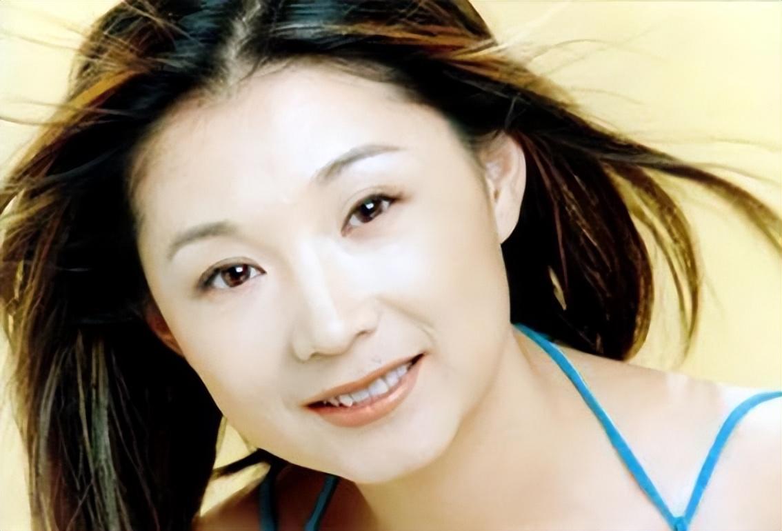 回顾主播钱琳琳二婚带儿子嫁小6岁影帝张译丁克15年被宠成宝