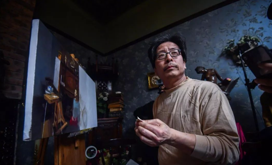 四川画家一幅肖像画了1年,模特忍不了跑了,后来画作卖了7015万