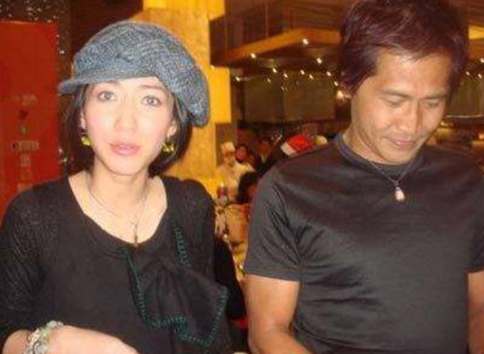 回顾齐秦年轻时管不住下半身却让王祖贤为他买了单他后悔吗