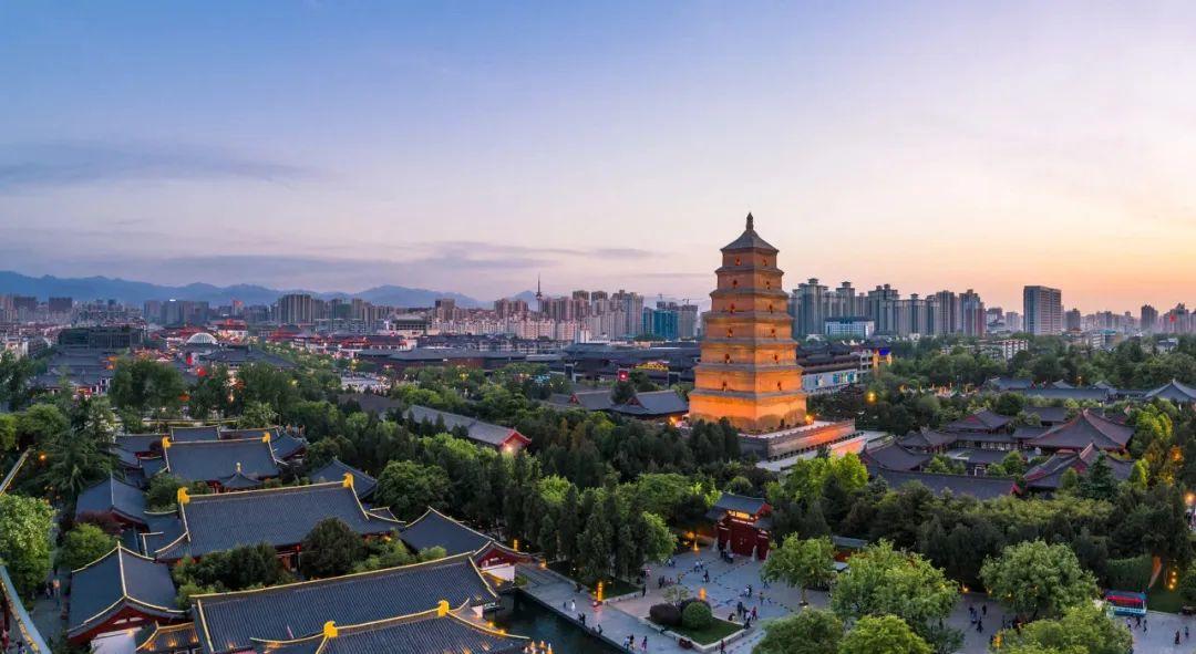 城市发展既要见城也要见人